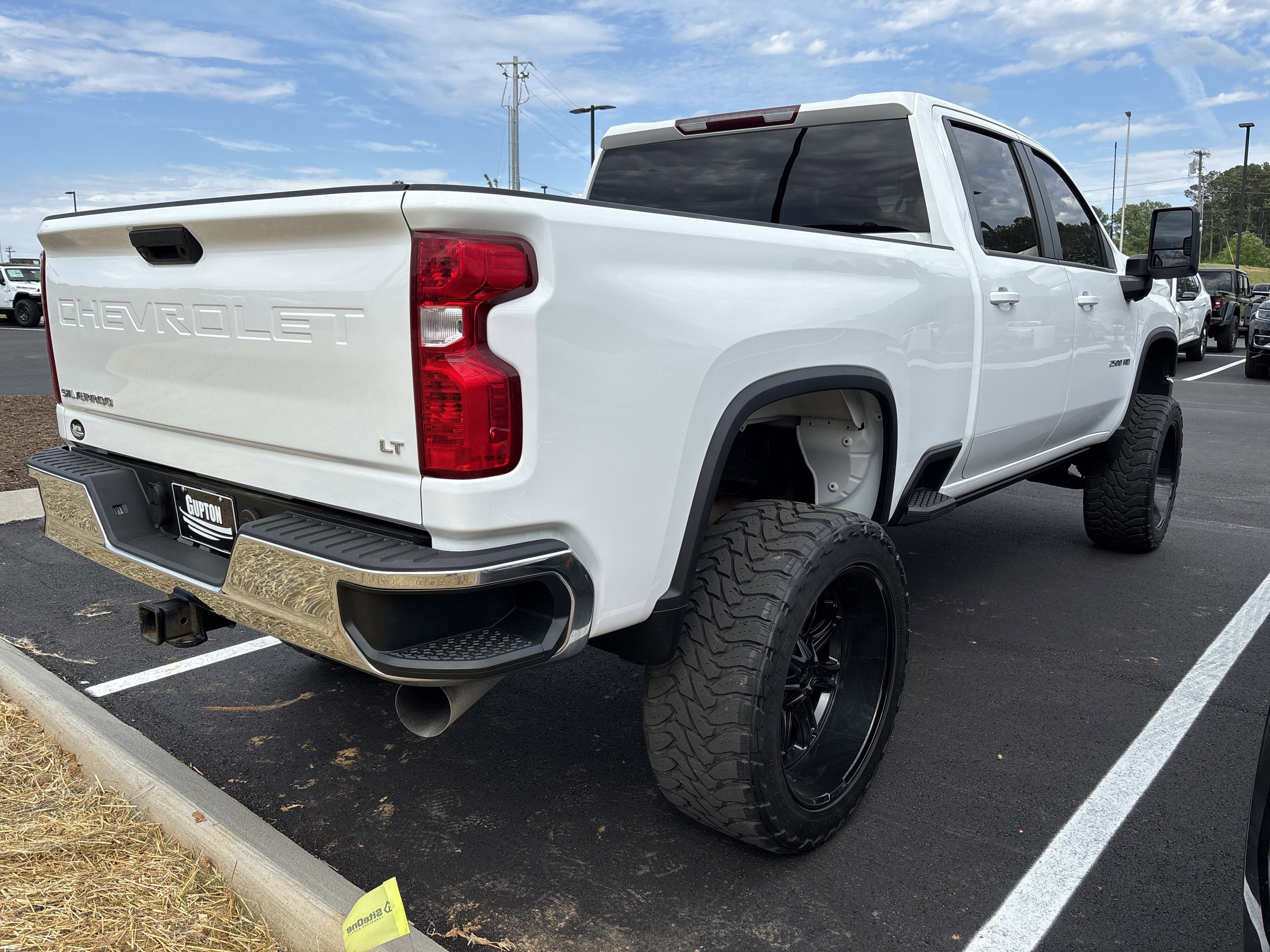 Used 2020 Chevrolet Silverado 2500 LT AWD/4WD image 7