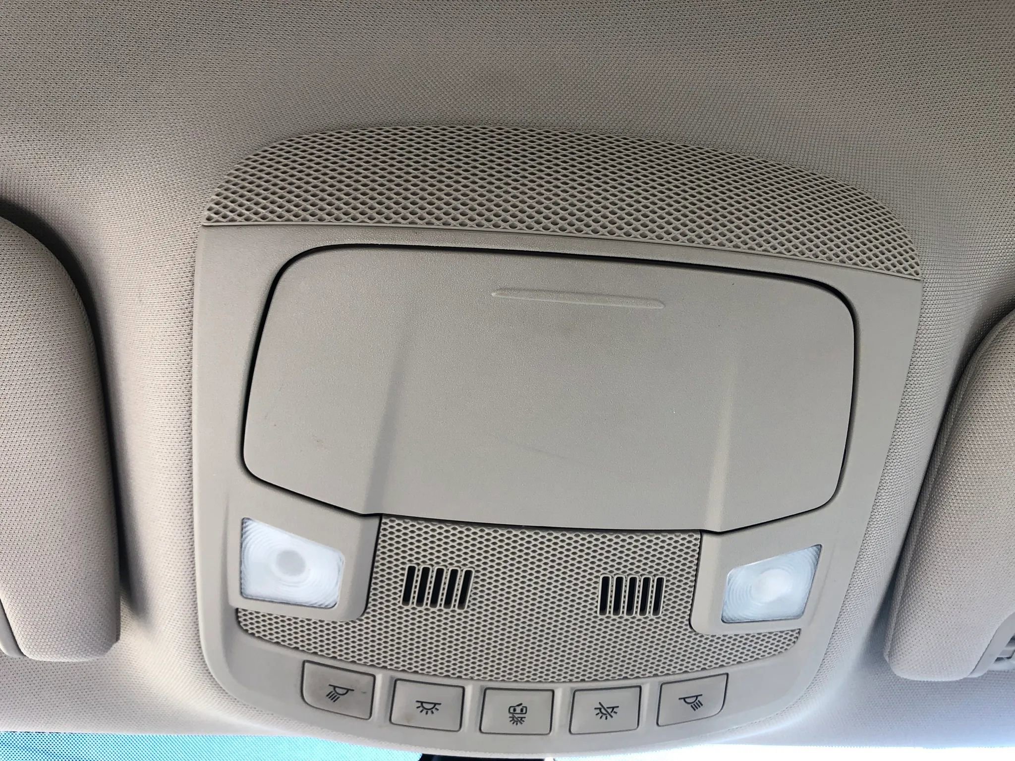 Used 2020 Ford Fusion SE FWD image 31