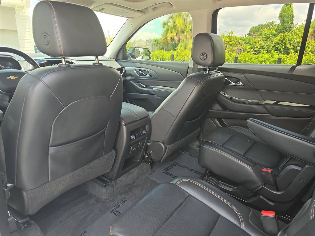 Used 2019 Chevrolet Traverse Premier w/ Redline Edition AWD/4WD image 18