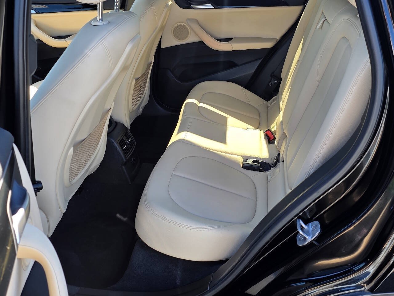 Used 2018 BMW X1 xDrive28i AWD/4WD image 14