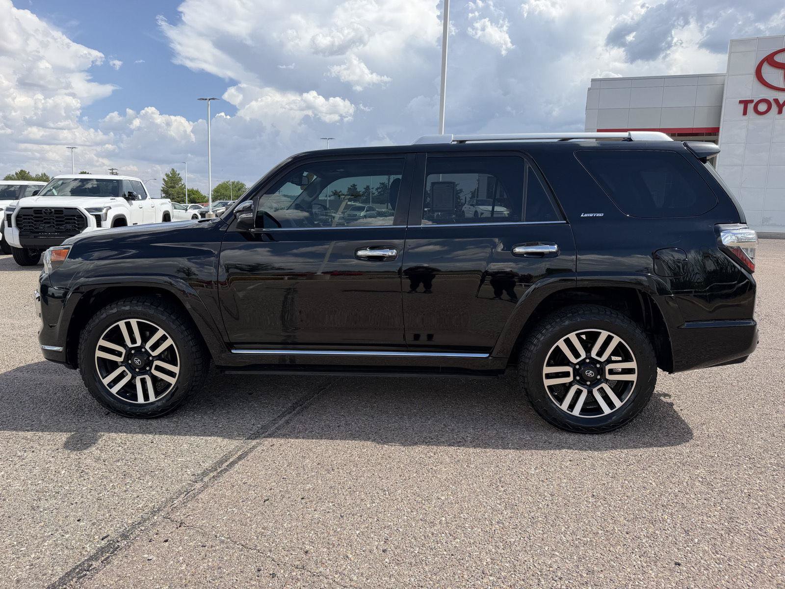 Used 2020 Toyota 4Runner Limited AWD/4WD image 3