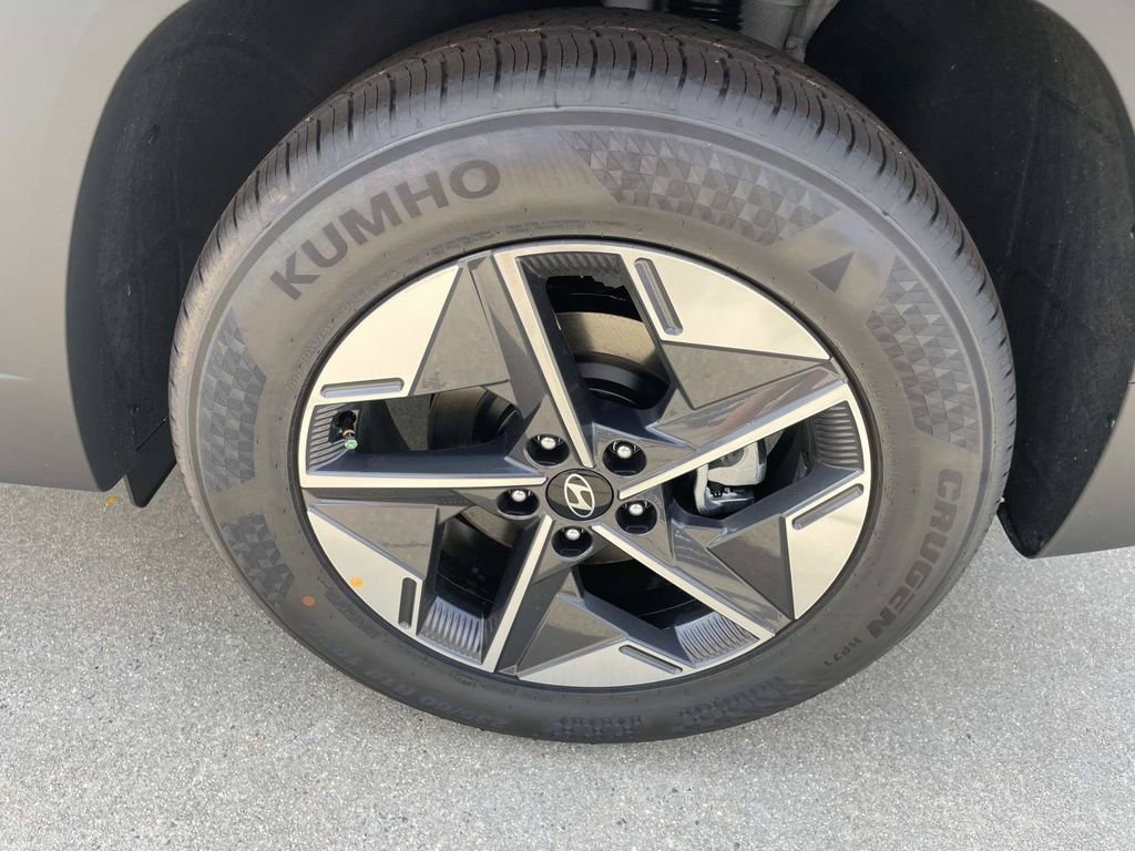 New 2026 Hyundai Tucson SEL Plus FWD image 9