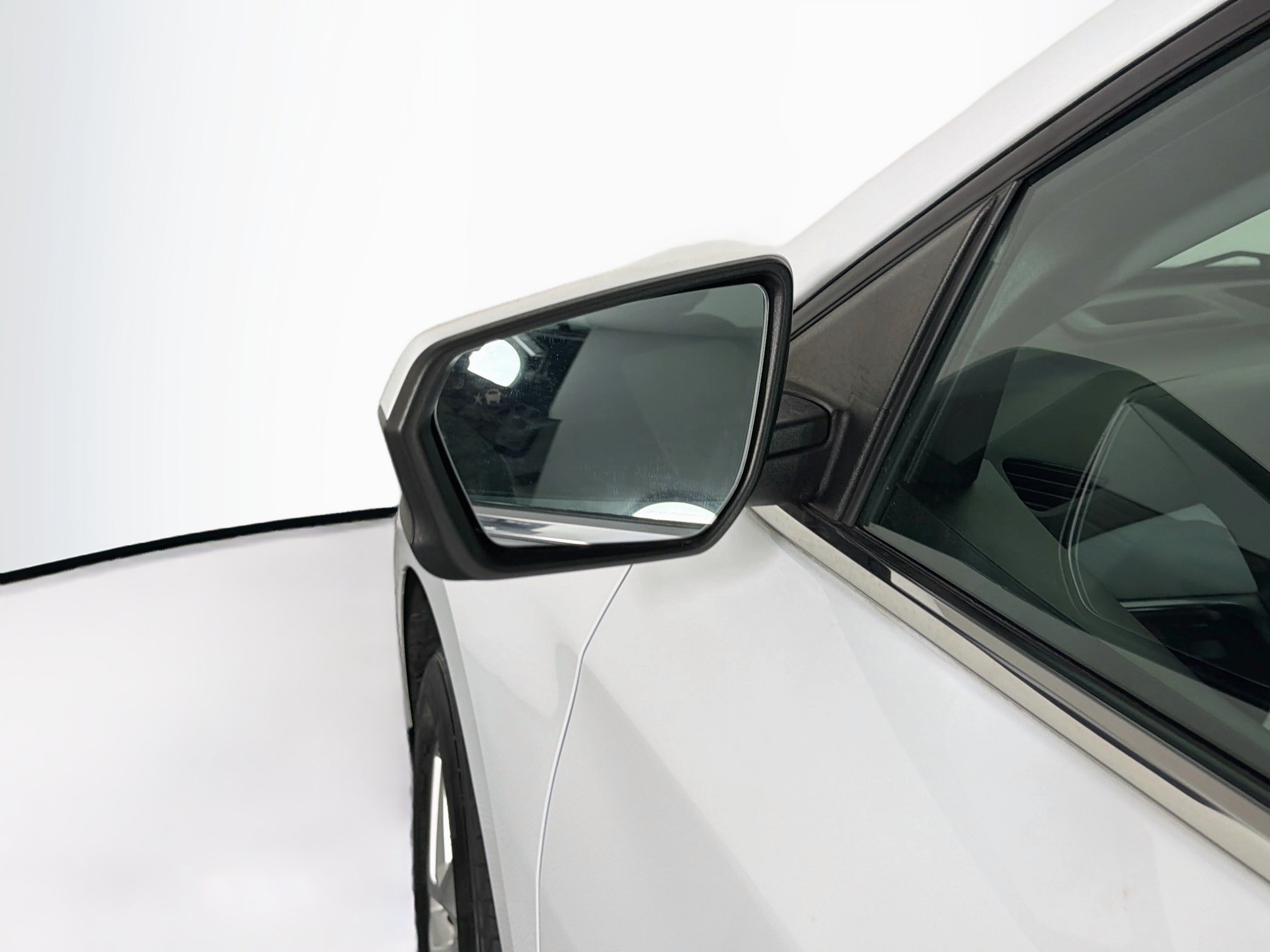 Used 2022 Chevrolet Equinox LT FWD image 16