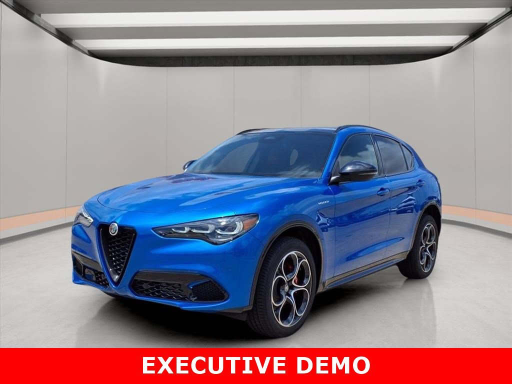 New 2025 Alfa Romeo Stelvio Sprint w/ Veloce Package image 3