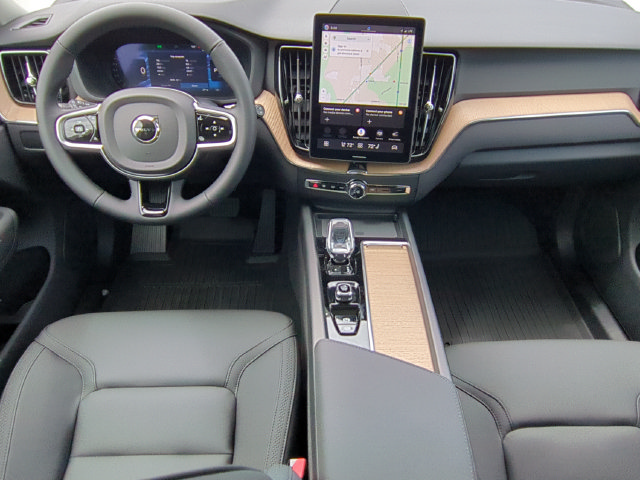 New 2026 Volvo XC60 B5 Plus w/ Climate Package AWD/4WD image 13