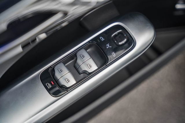 New 2026 Mercedes-Benz C 43 AMG 4MATIC Sedan image 33