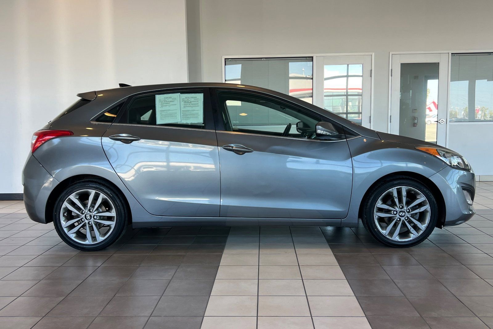 Used 2016 Hyundai Elantra GT w/ Option Group 03 FWD image 3
