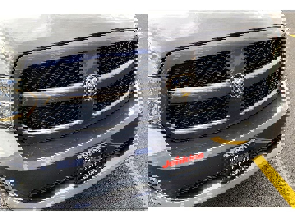 Used 2018 RAM 1500 Express w/ Express Value Package image 29