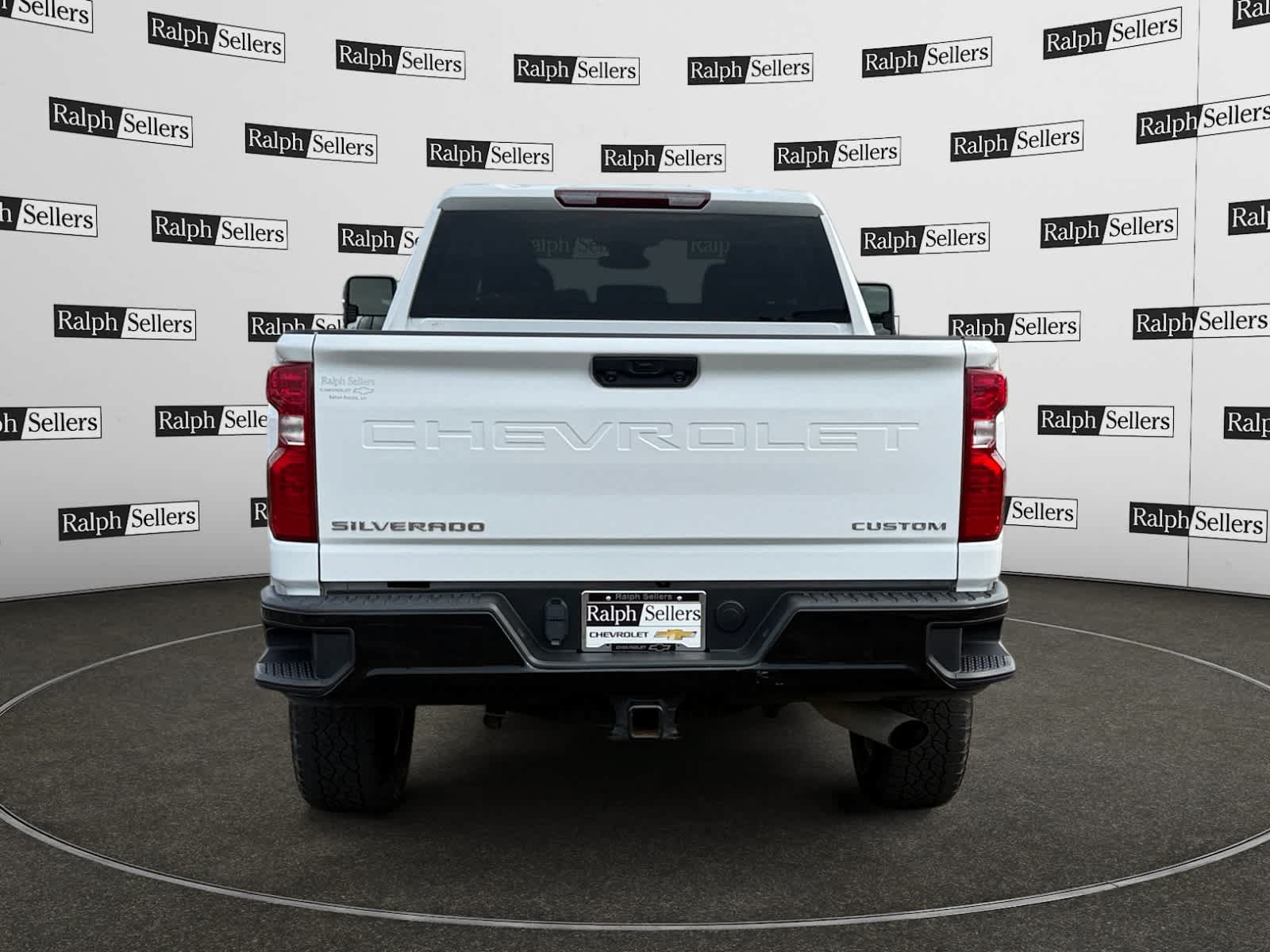 Used 2025 Chevrolet Silverado 2500 Custom w/ Custom Convenience Package AWD/4WD image 5