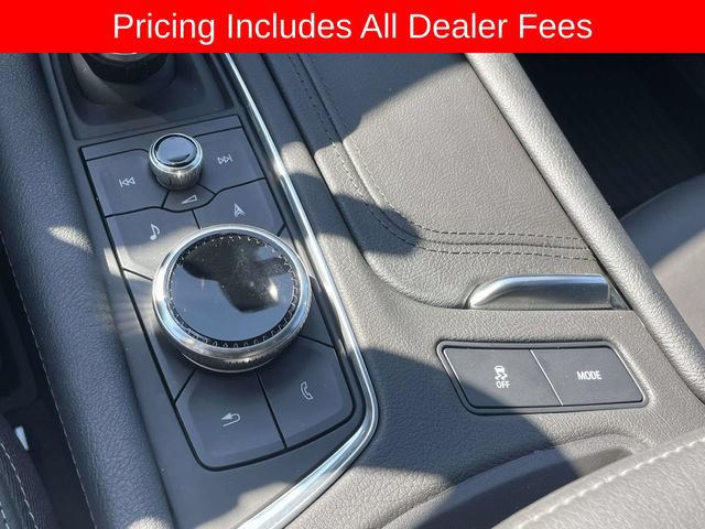 Used 2025 Cadillac XT5 Sportv w/ Technology Package AWD/4WD image 31