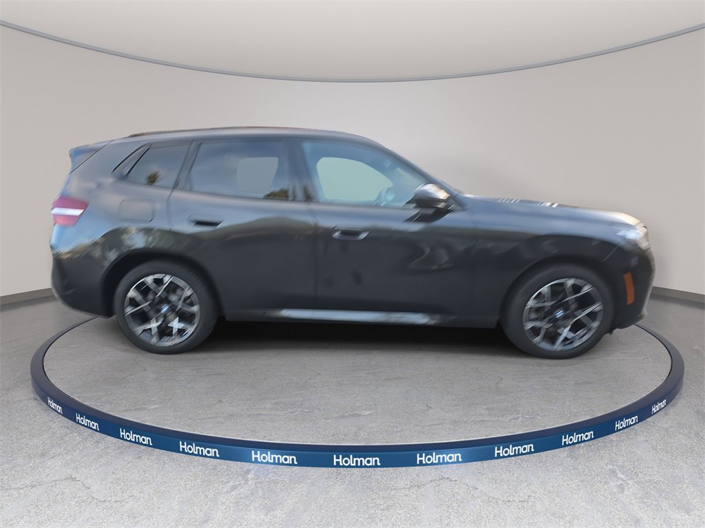 Used 2025 BMW X3 xDrive30i w/ Premium Package image 5