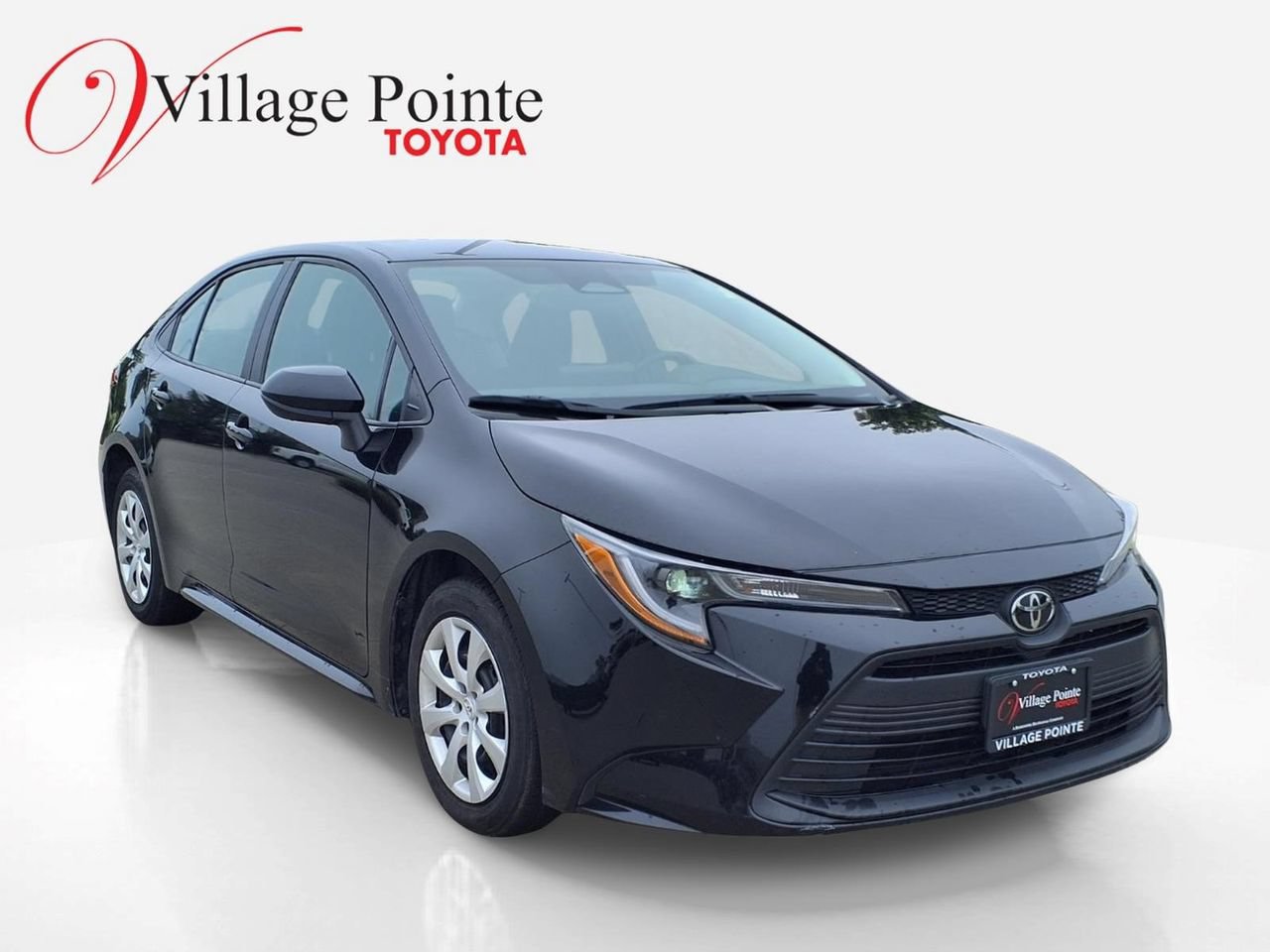 Used 2024 Toyota Corolla LE FWD image 7
