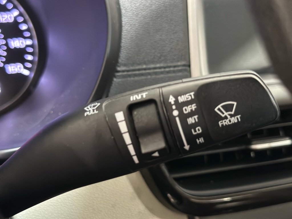 Used 2018 Kia Optima LX w/ 17" Alloy Wheels Package image 30