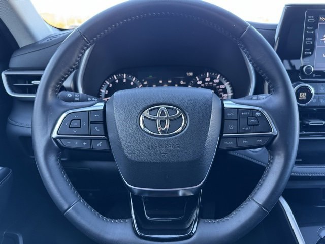 Certified 2020 Toyota Highlander XLE image 29