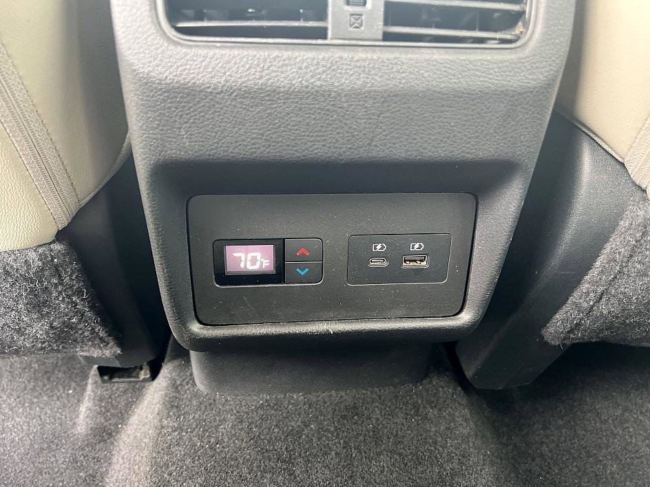 Certified 2023 Nissan Rogue SL w/ SL Premium Package image 18