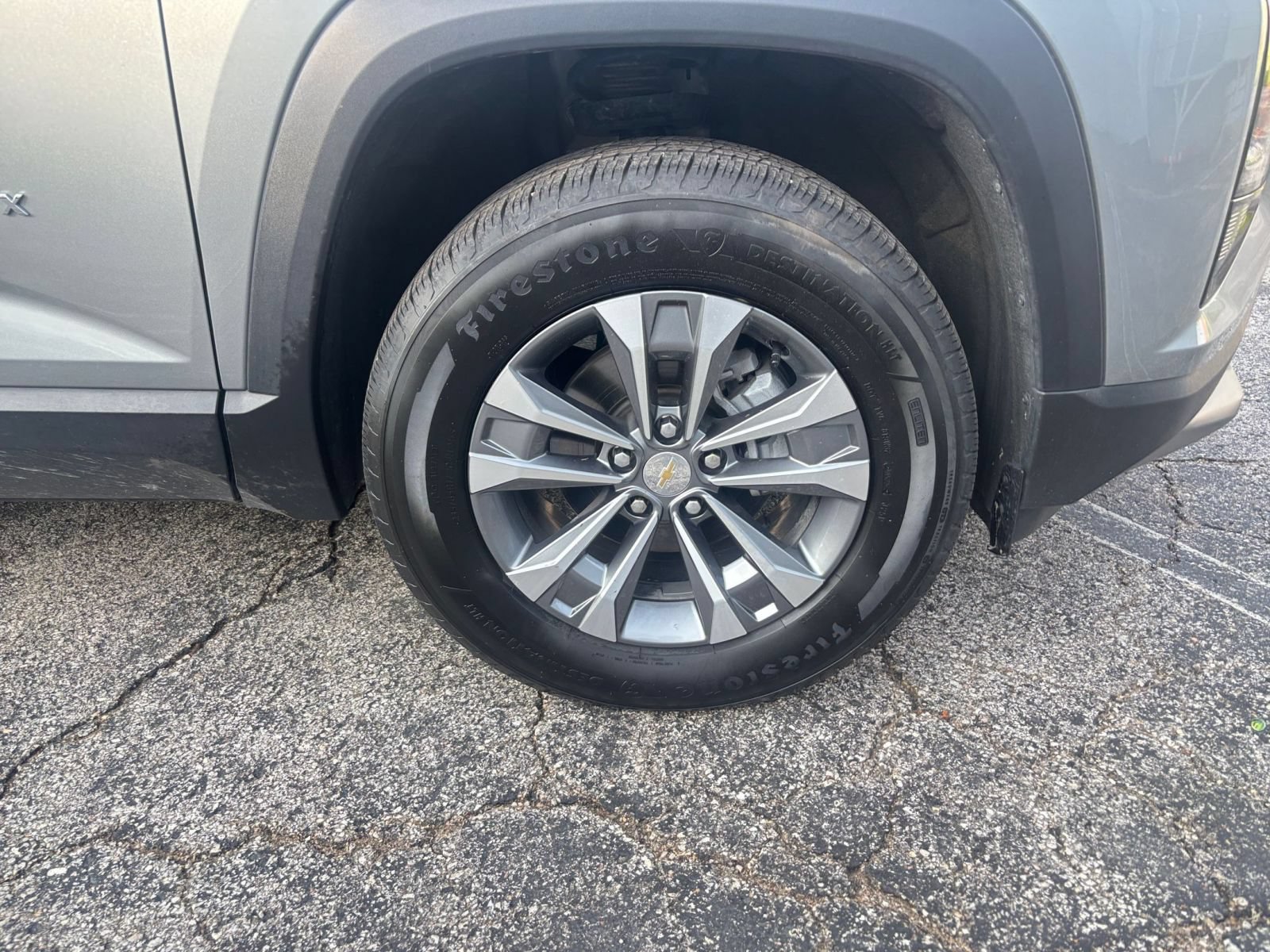 Used 2025 Chevrolet Equinox LT FWD image 29