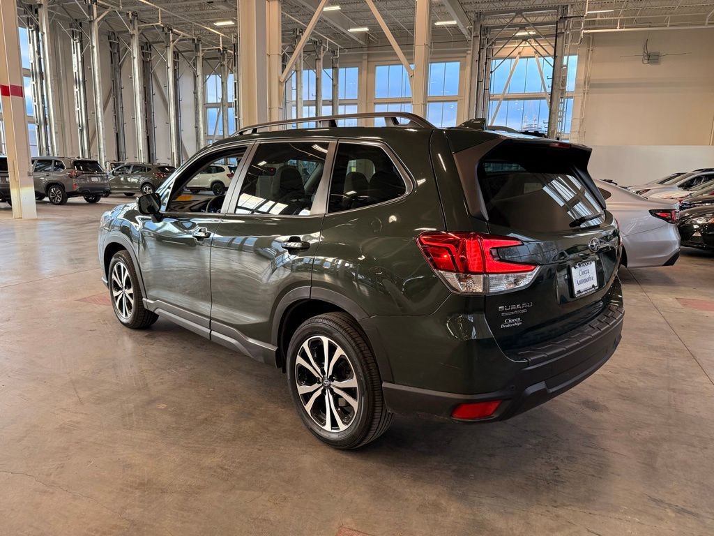 Used 2023 Subaru Forester Limited image 5