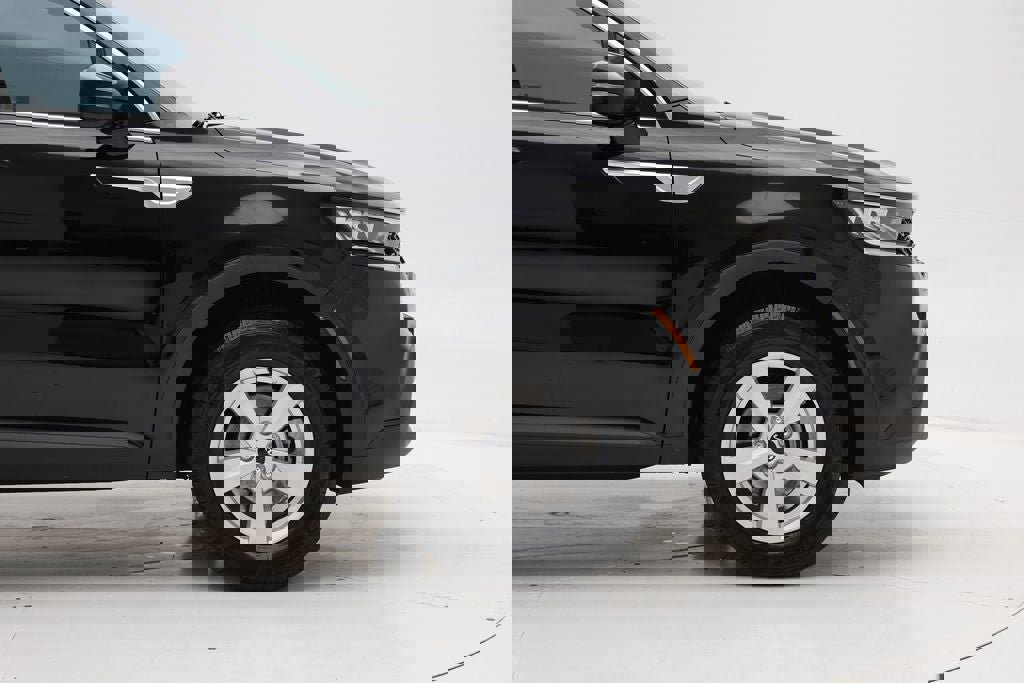 Used 2023 Kia Sorento LX image 4