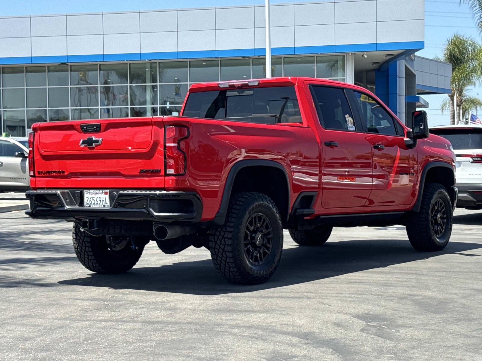 Used 2025 Chevrolet Silverado 2500 ZR2 w/ Technology Package AWD/4WD image 5