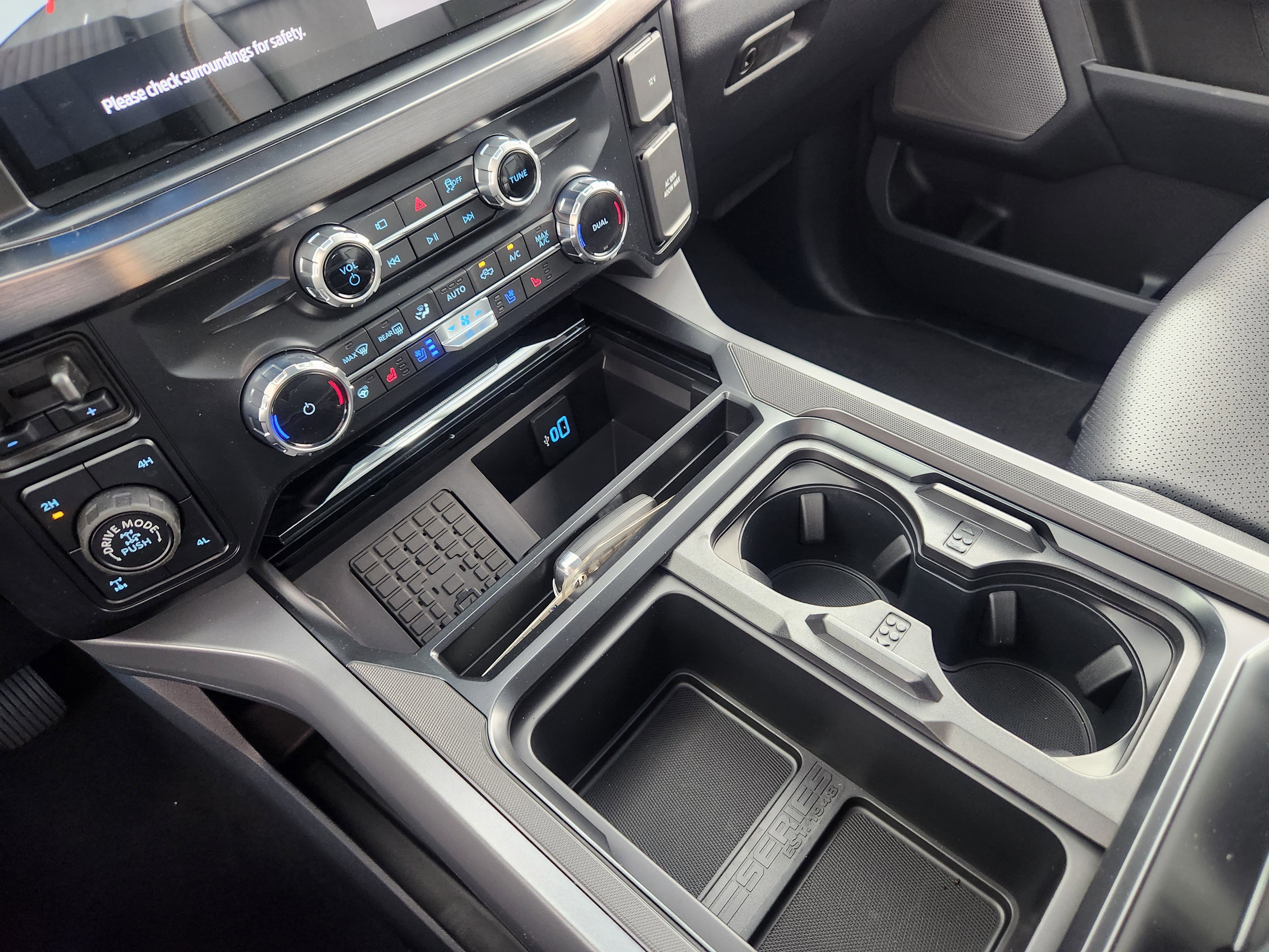 New 2026 Ford F250 Lariat image 15