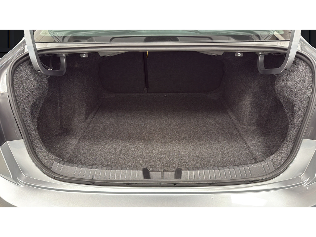 Certified 2024 Volkswagen Jetta SE FWD image 27