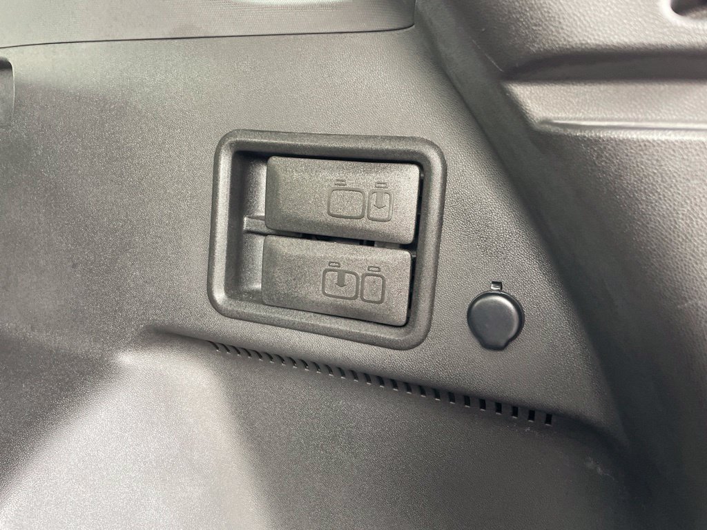 Used 2022 Chevrolet Equinox LT AWD/4WD image 39