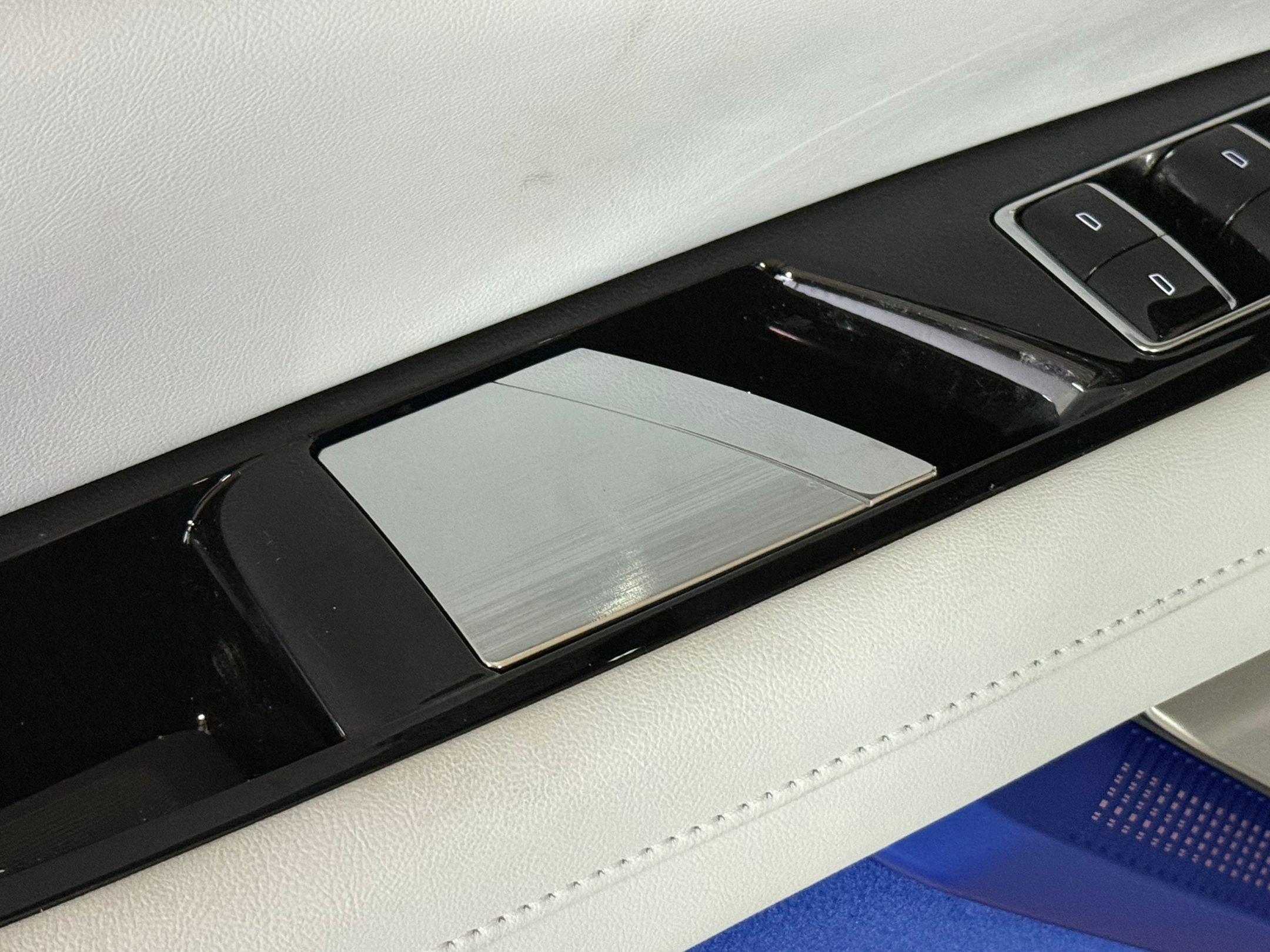 New 2026 Cadillac Optiq Sport 1 image 13