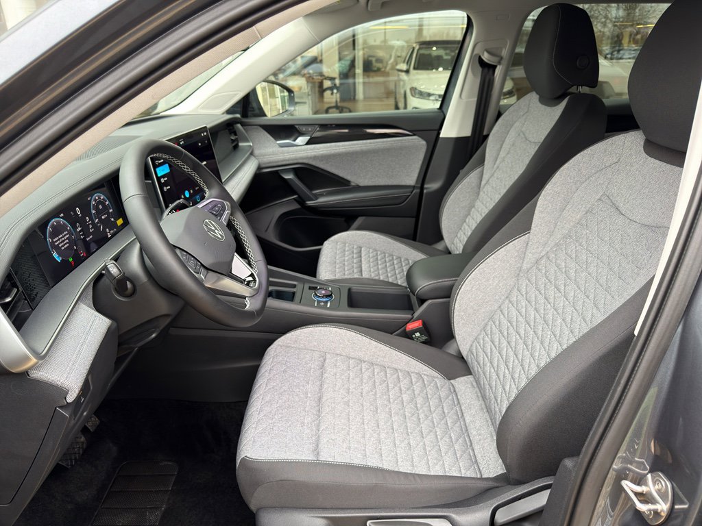 New 2026 Volkswagen Tiguan S image 18