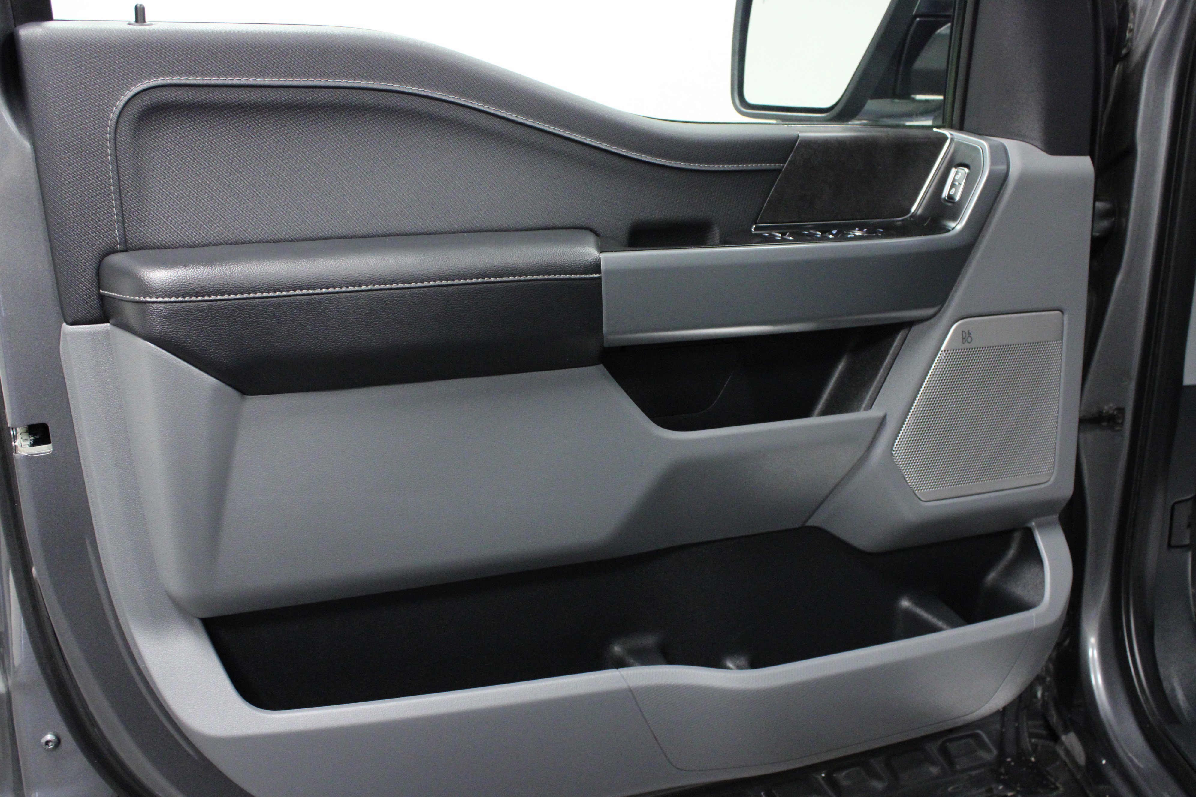 Used 2024 Ford F150 XLT w/ Equipment Group 303A High image 11