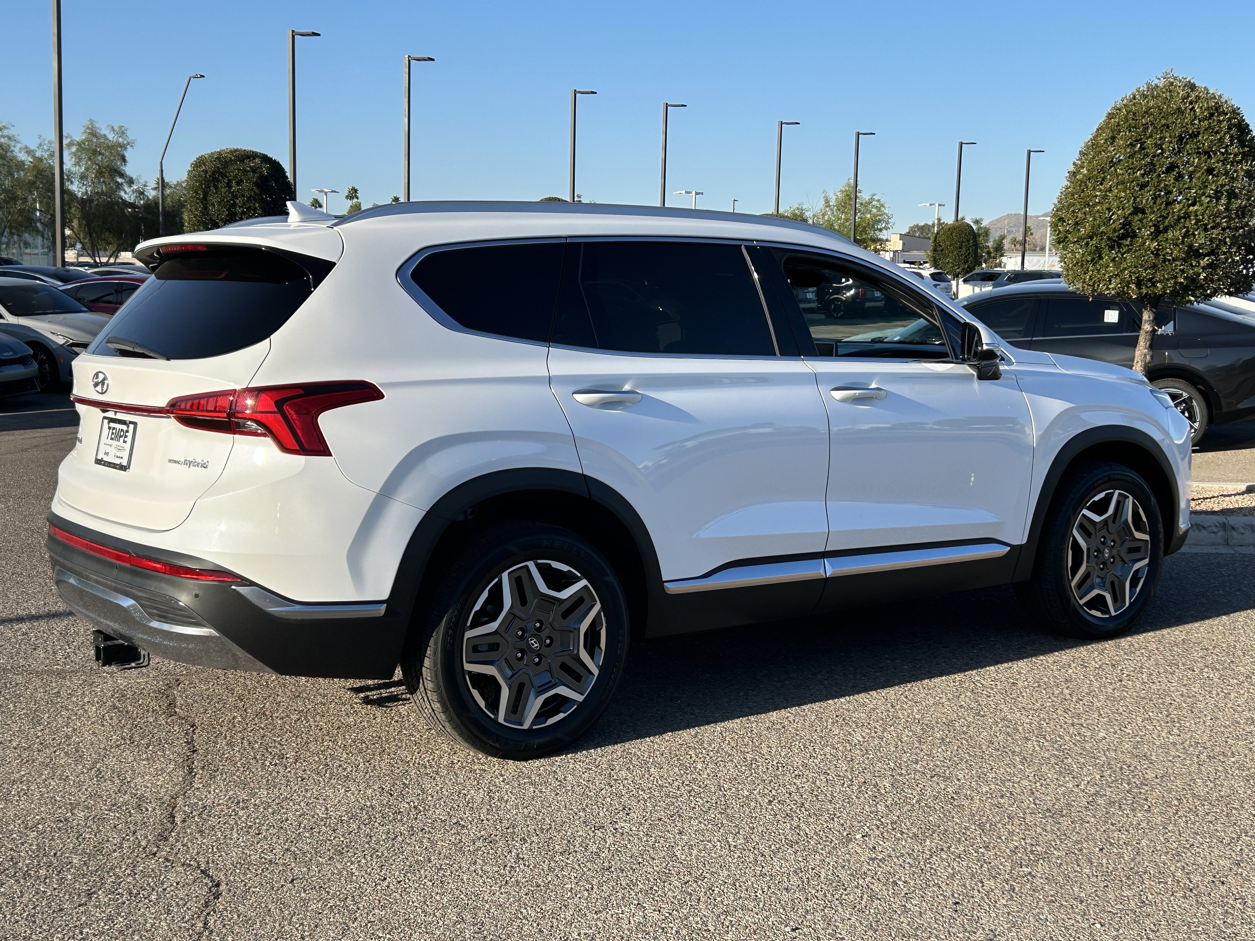 Used 2022 Hyundai Santa Fe SEL Premium image 5