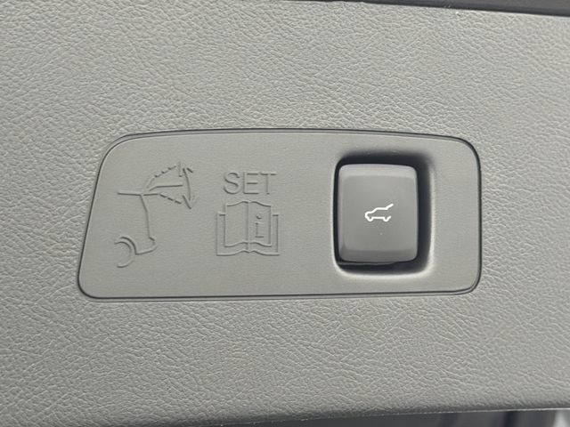 Used 2026 Lincoln Corsair Reserve FWD image 27
