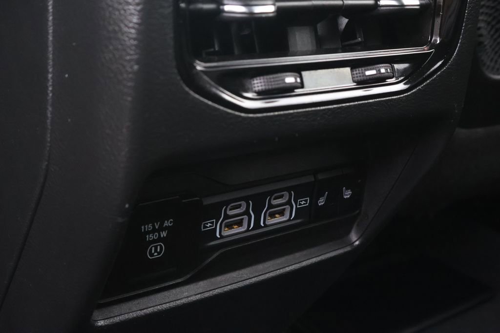 Used 2024 Jeep Grand Cherokee Limited image 43