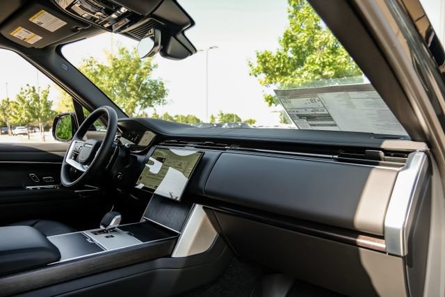 New 2026 Land Rover Range Rover SE AWD/4WD image 15