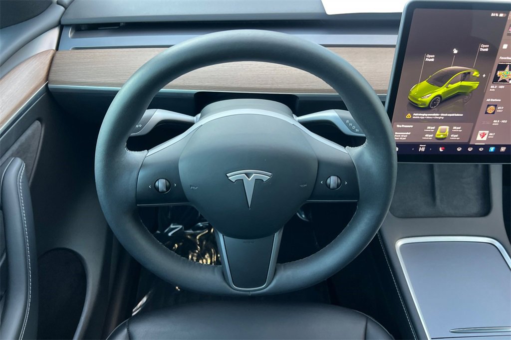 Used 2023 Tesla Model Y Long Range image 14