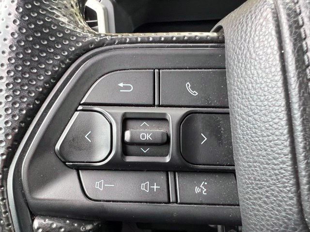 Used 2025 Toyota Tacoma SR5 AWD/4WD image 24