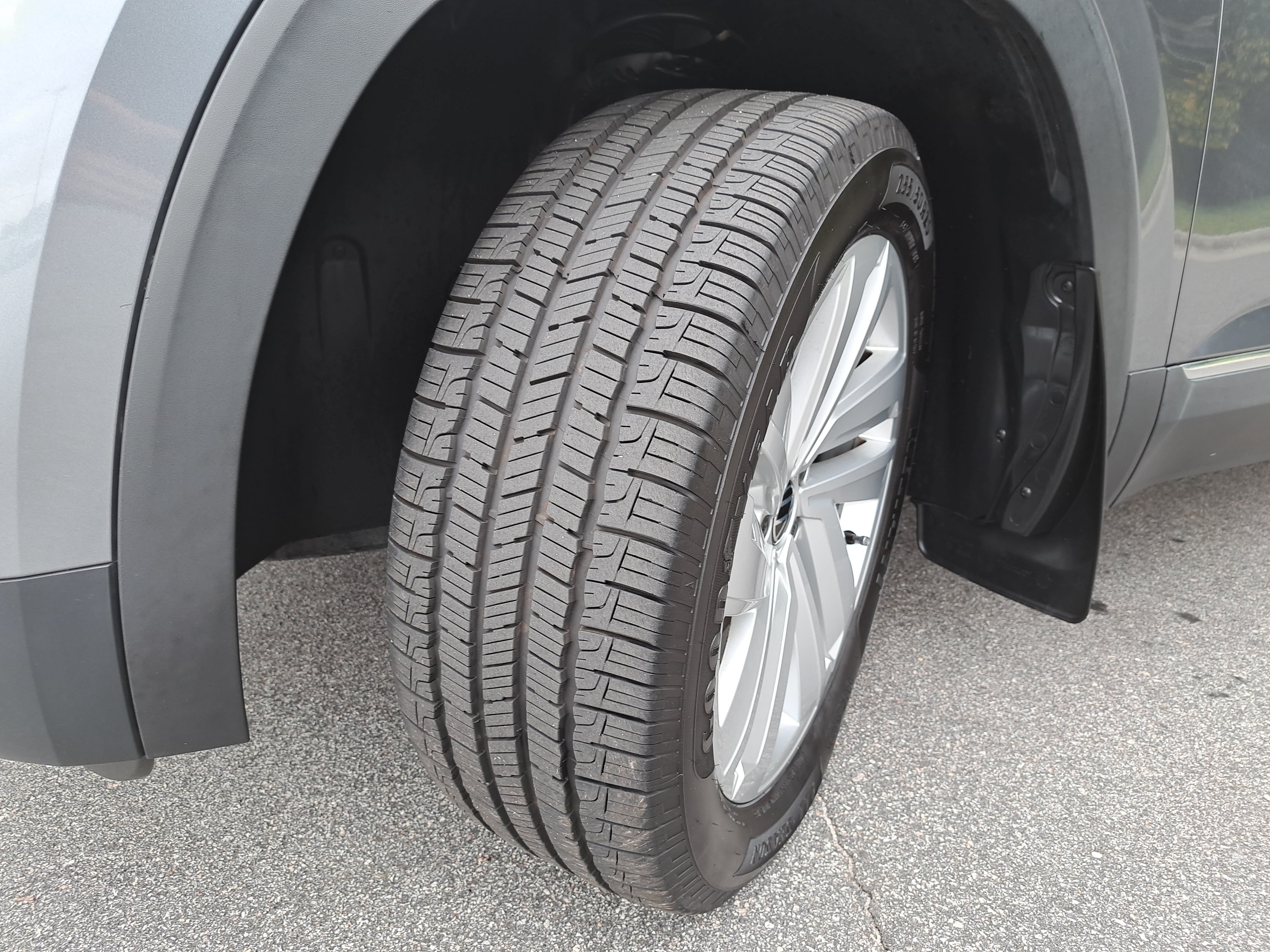 Used 2021 Volkswagen Atlas SEL AWD/4WD image 34