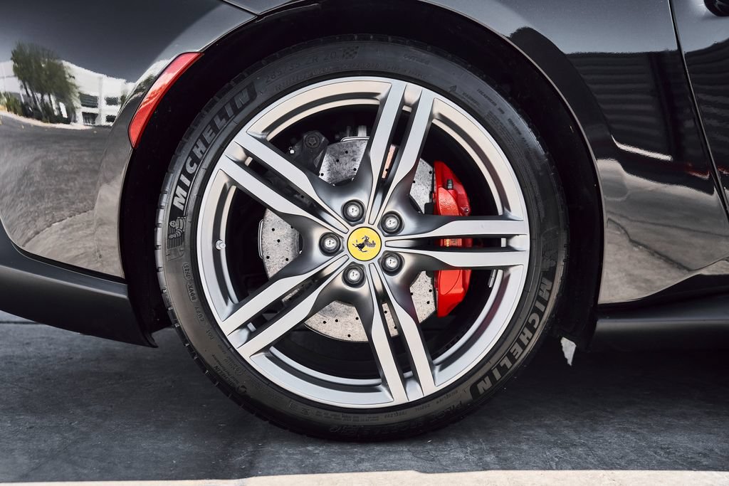 Used 2020 Ferrari Portofino RWD image 27