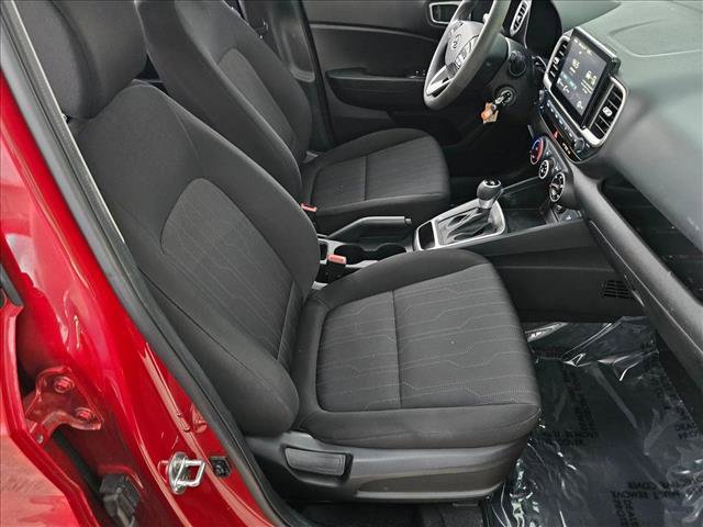 Used 2021 Hyundai Venue SE FWD image 19