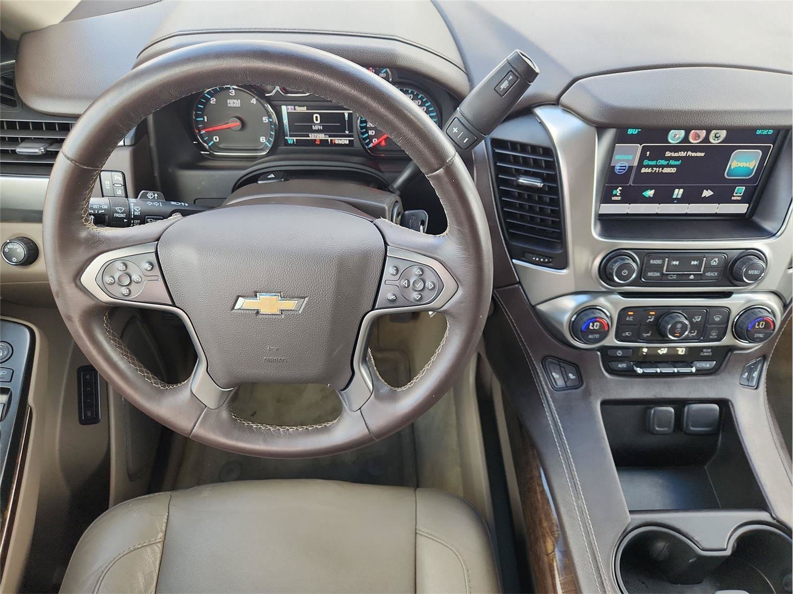 Used 2015 Chevrolet Suburban LT RWD image 11