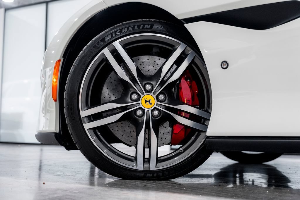 Used 2020 Ferrari Portofino RWD image 70