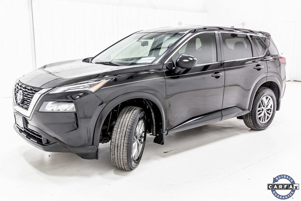 Used 2021 Nissan Rogue S image 2