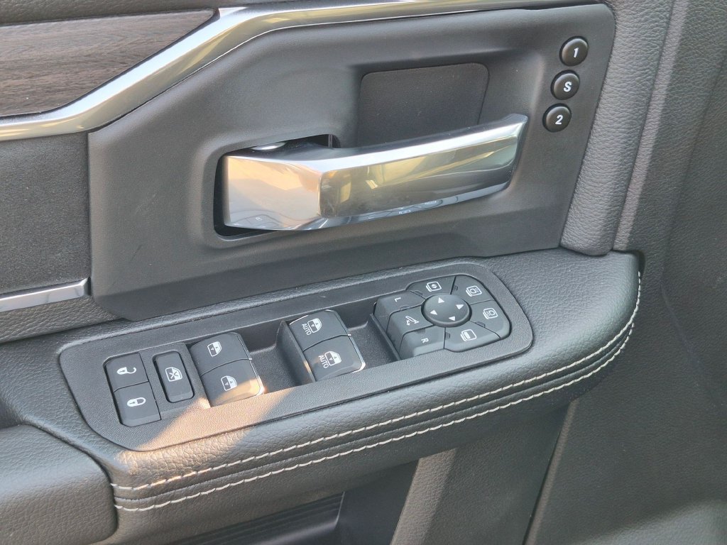 New 2026 RAM 2500 Laramie w/ Night Edition AWD/4WD image 10