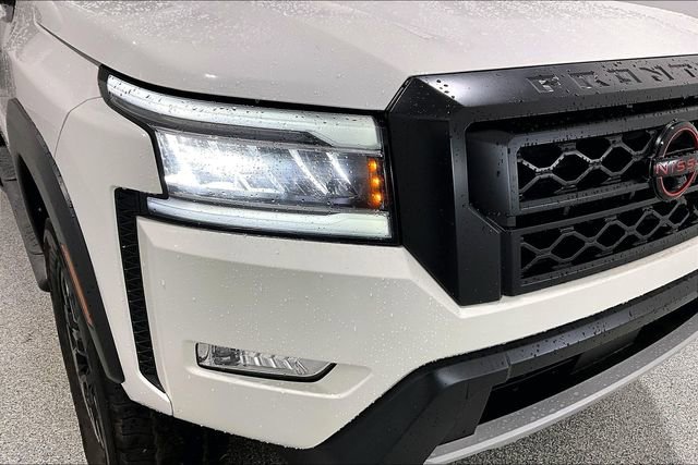 Used 2023 Nissan Frontier PRO-4X image 32