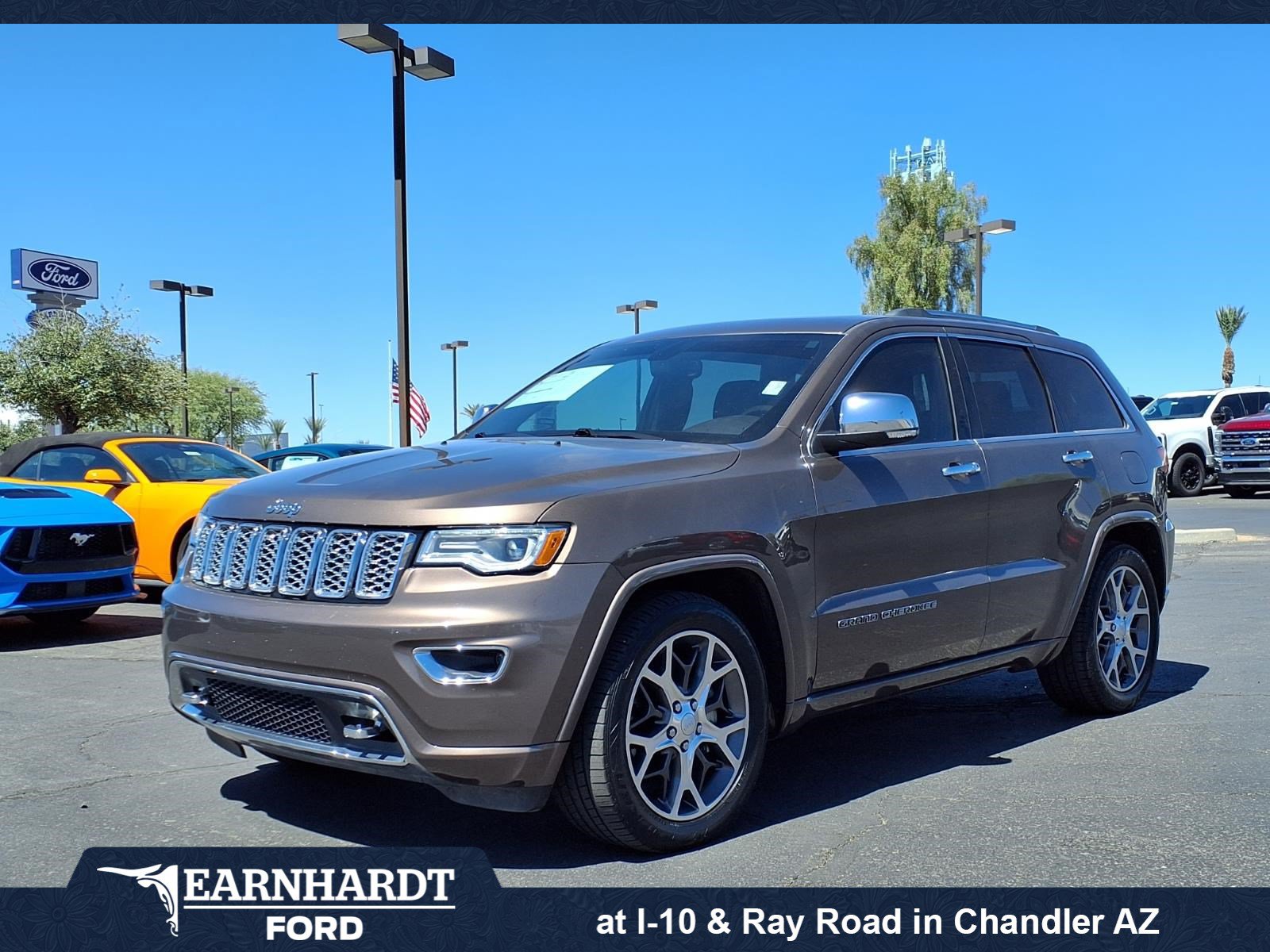 Used 2019 Jeep Grand Cherokee Overland AWD/4WD image 1