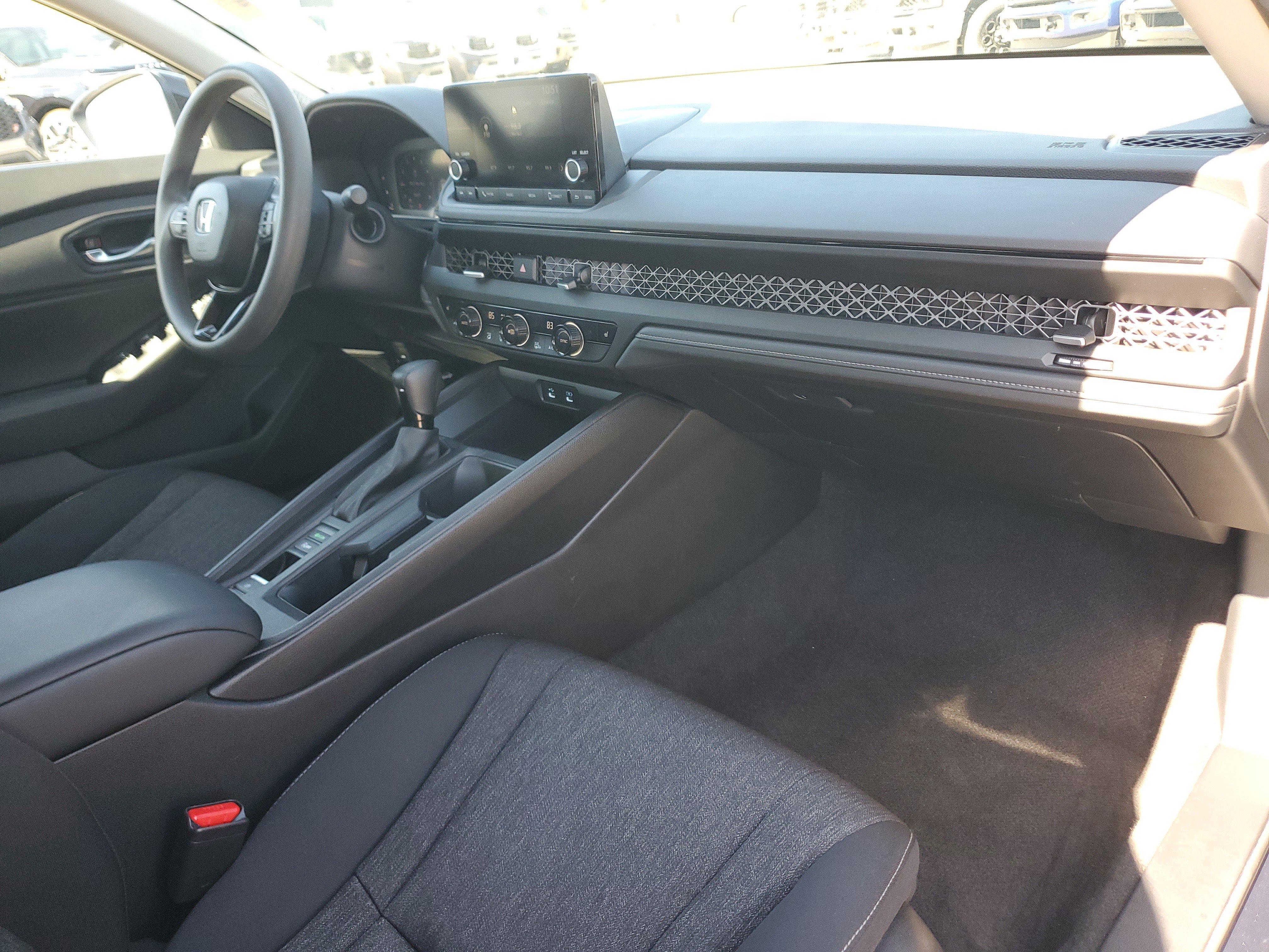 Used 2025 Honda Accord SE image 17