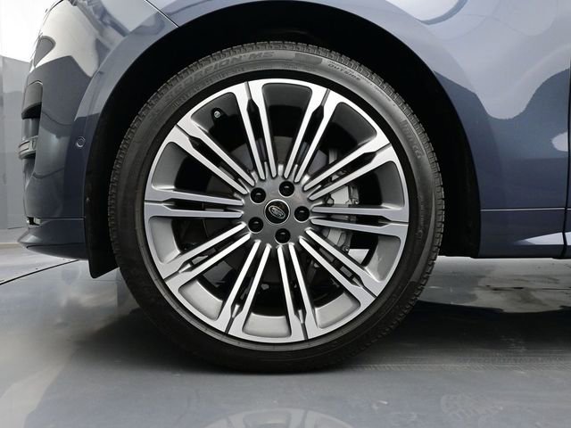 Used 2025 Land Rover Range Rover Sport Dynamic SE image 6