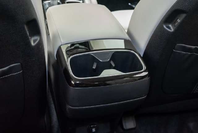 Used 2025 Kia Telluride EX w/ EX Captain's Chair Package FWD image 29