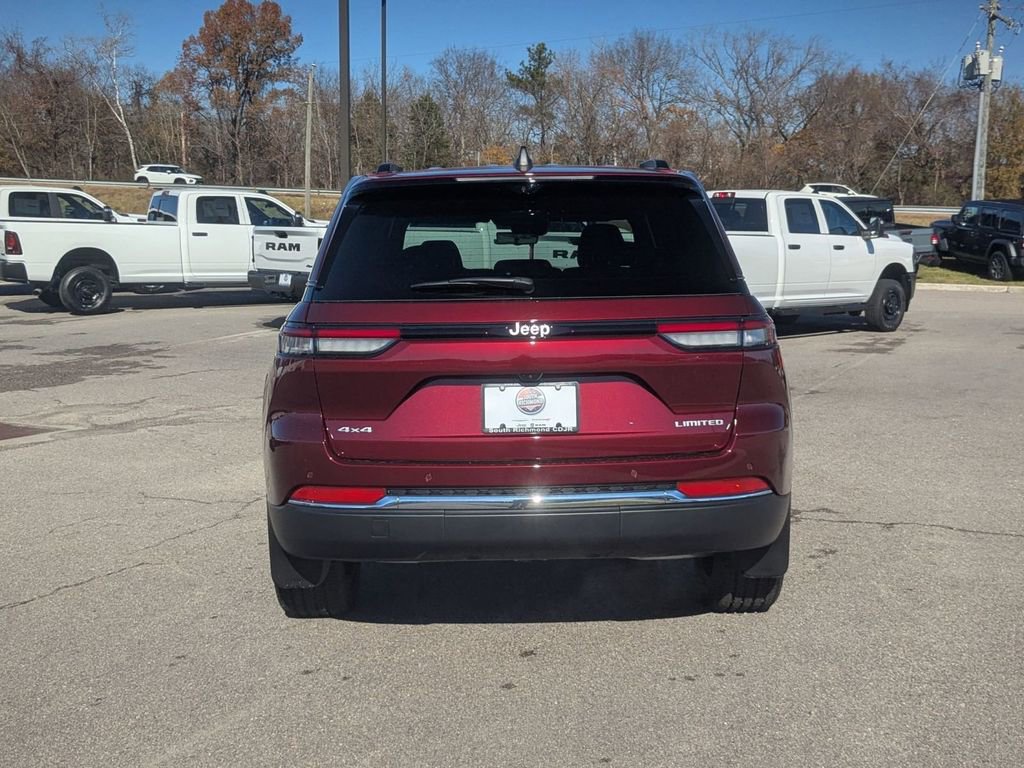 New 2025 Jeep Grand Cherokee Limited w/ Luxury Tech Group II image 4