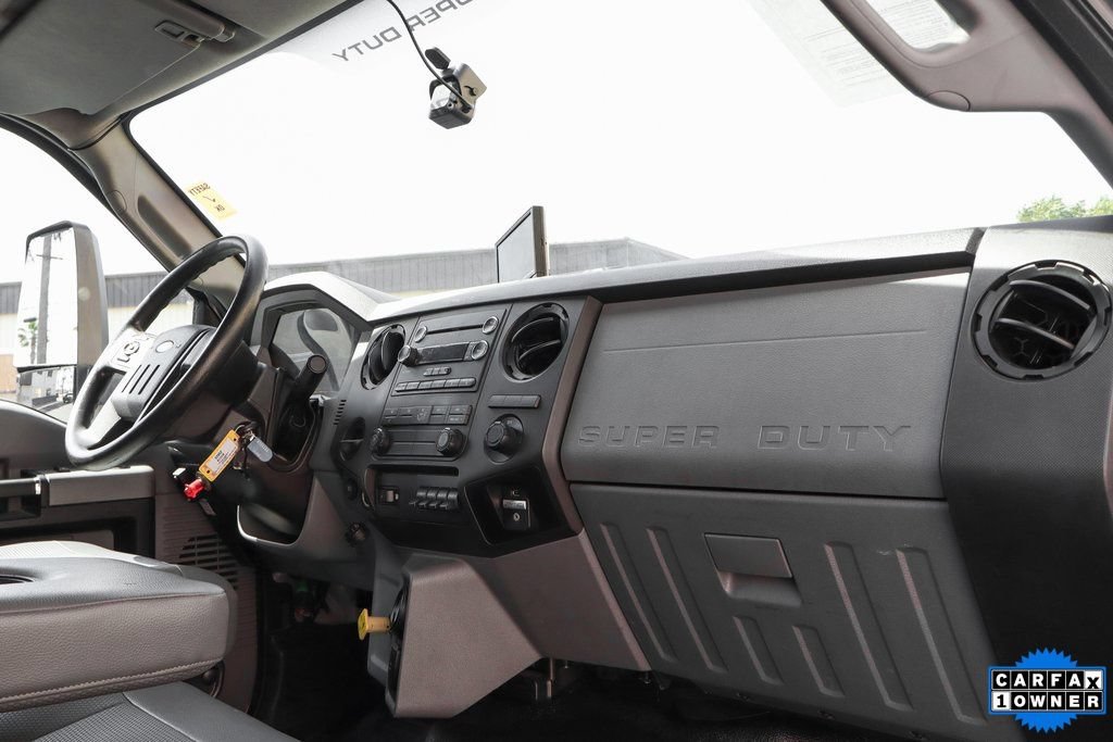 Used 2017 Ford F750 2WD Regular Cab Super Duty image 32