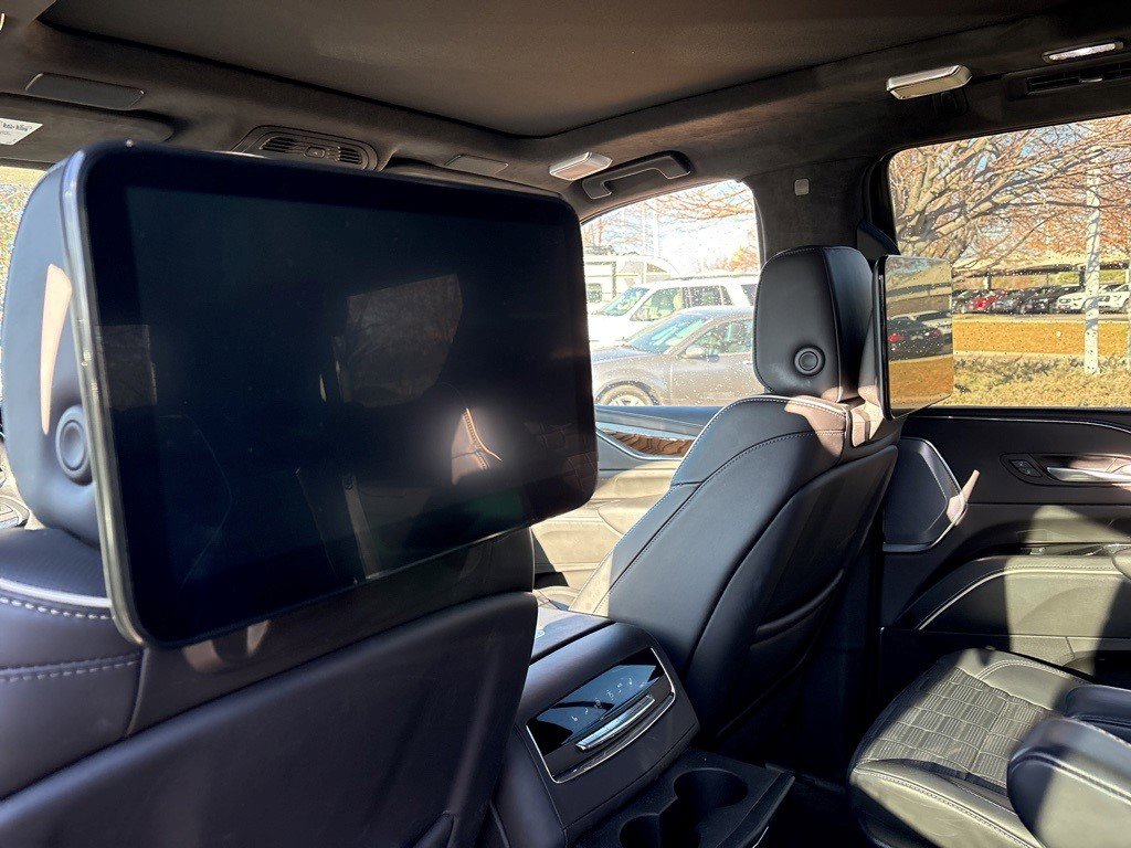 Certified 2023 Cadillac Escalade Premium Luxury Platinum image 22